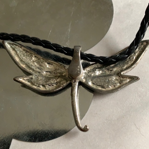 Dragonfly Necklace Pre Owned silver tone - Picture 6 of 6